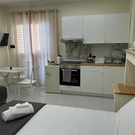 Perla Marina 3* 尼科泰拉