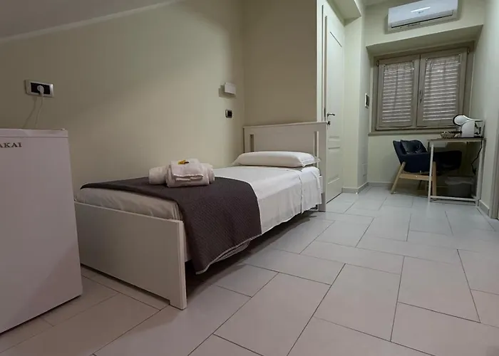 住宿加早餐酒店 Perla Marina 尼科泰拉