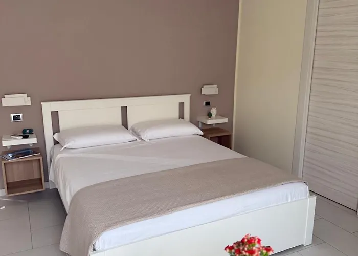 Perla Marina * 尼科泰拉