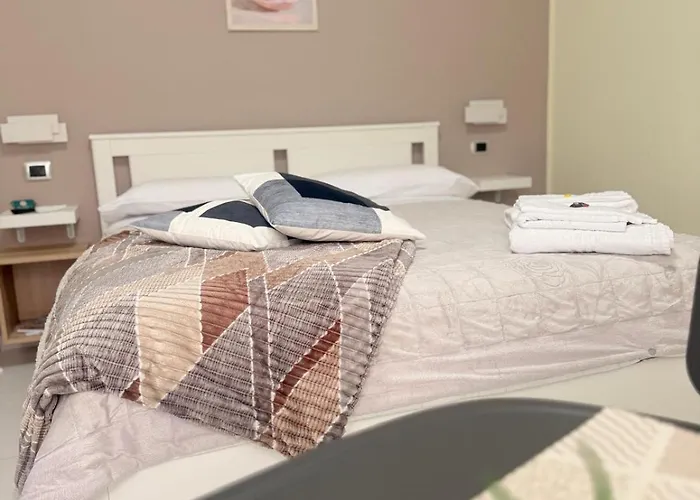 Perla Marina 住宿加早餐酒店 *